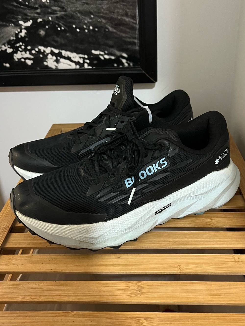 Brooks Men's Black with White Midsole Running Shoes